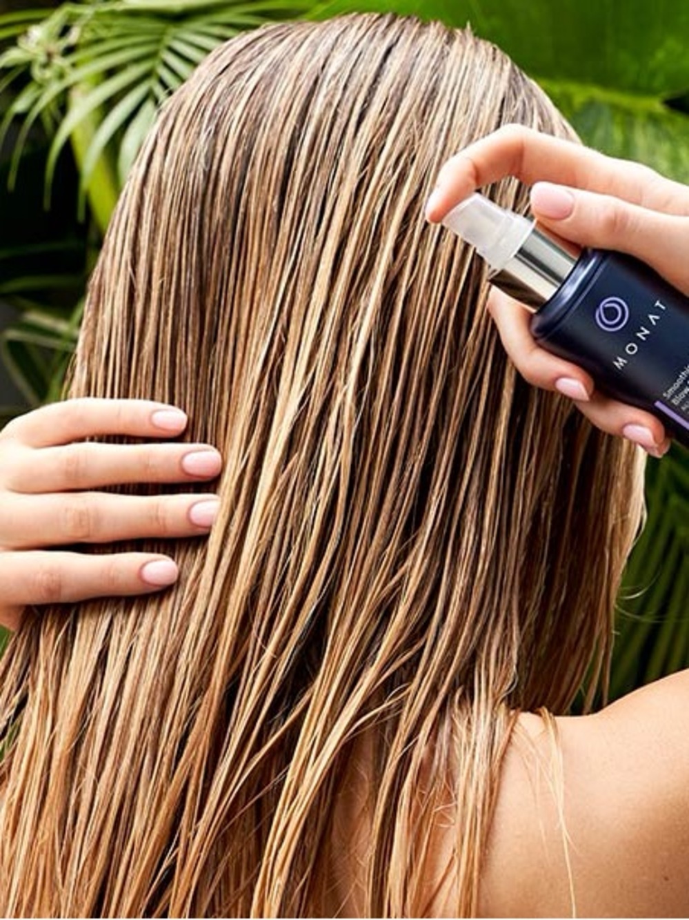 MONAT Smoothing Anti-Frizz Blow Out Spray - Picture 3 of 5